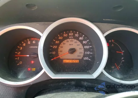 2010 Toyota Tacoma Access Cab z USA, uszkodzony, nr VIN 5TEUU4EN1AZ745326